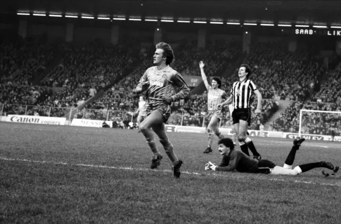 Framed Print : Manchester City v. Newcastle. February 1984 MF14-11-009 The final score was a two one Framed Print : Manchester City v. Newcastle. February 1984 MF14-11-009 The final score was a two one