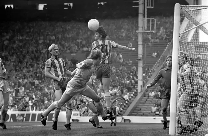 Framed Print : Manchester City v. West Bromwich Albion. August 1981 MF03-07-084 Framed Print : Manchester City v. West Bromwich Albion. August 1981 MF03-07-084
