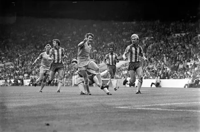 Framed Print : Manchester City v. West Bromwich Albion. August 1981 MF03-07-072 Framed Print : Manchester City v. West Bromwich Albion. August 1981 MF03-07-072