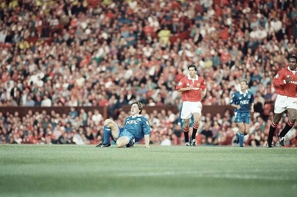Manchester United 0 - 3 Everton, Premier League match at Old Trafford. Peter Beardsley