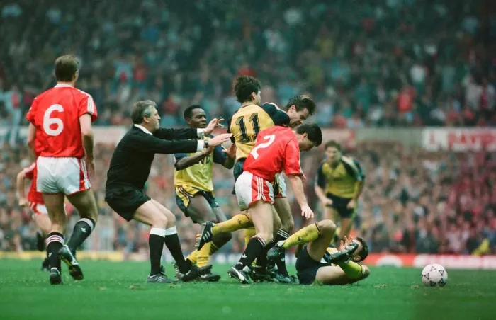 Framed Print : Manchester United 0 v. Arsenal 1. 20th October 1990 Framed Print : Manchester United 0 v. Arsenal 1. 20th October 1990