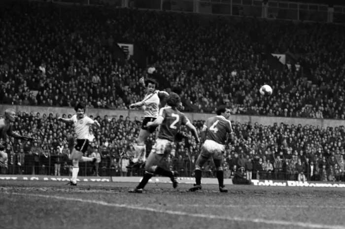 Framed Print : Manchester United 0 v. Leeds United 1. Division One Football. February 1981 MF01-37-119 Framed Print : Manchester United 0 v. Leeds United 1. Division One Football. February 1981 MF01-37-119