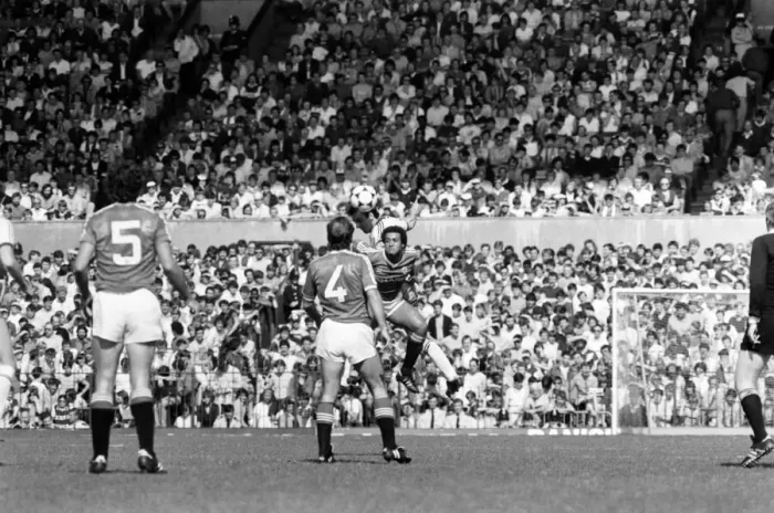 Framed Print : Manchester United 0 v. West Ham 0. April 1984 MF15-08-022