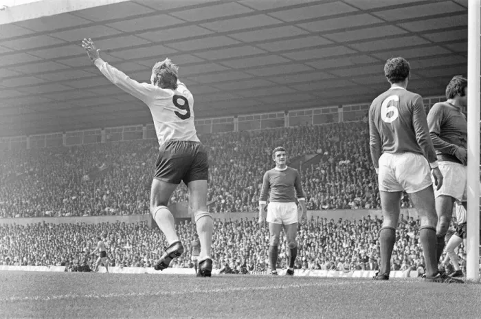 Framed Print : Manchester United 1-4 Southampton, league match at Old Trafford Framed Print : Manchester United 1-4 Southampton, league match at Old Trafford