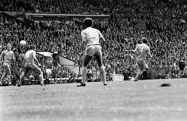 Manchester United 1 v. Stoke 0. October 1982 MF08-01-008