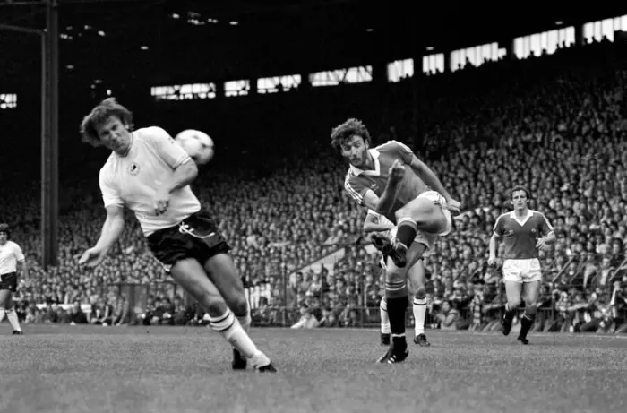 Framed Print : Manchester United 1 v. Swansea 0. Division 1 Football. September 1981 MF03-20-023 Framed Print : Manchester United 1 v. Swansea 0. Division 1 Football. September 1981 MF03-20-023