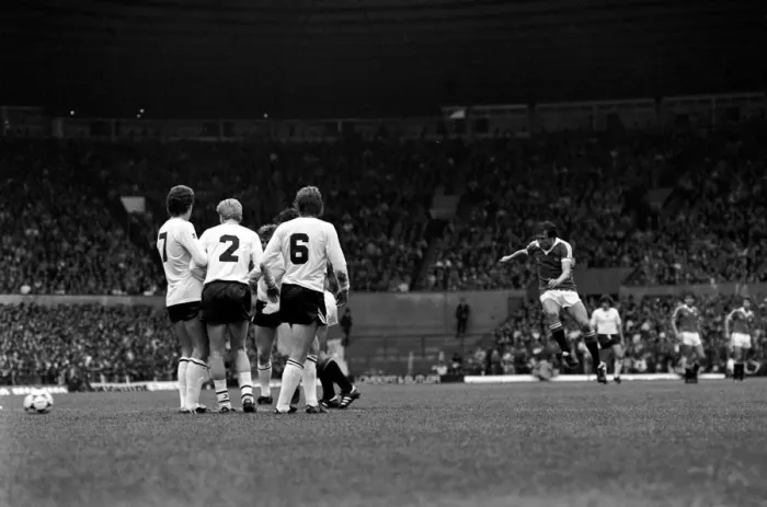 Framed Print : Manchester United 1 v. Swansea 0. Division 1 Football. September 1981 MF03-20-024 Framed Print : Manchester United 1 v. Swansea 0. Division 1 Football. September 1981 MF03-20-024