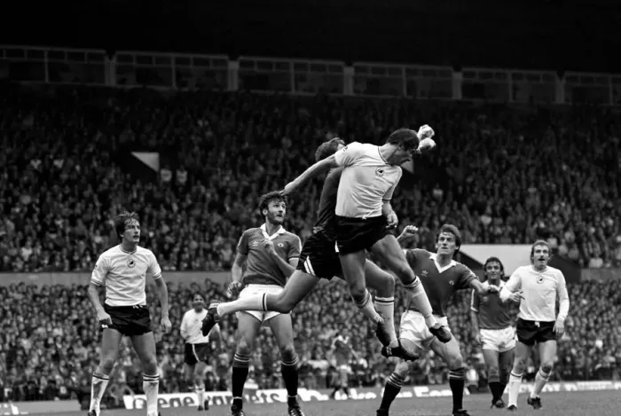 Framed Print : Manchester United 1 v. Swansea 0. Division 1 Football. September 1981 MF03-20-021 Framed Print : Manchester United 1 v. Swansea 0. Division 1 Football. September 1981 MF03-20-021
