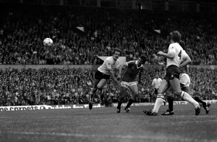 Framed Print : Manchester United 1 v. Swansea 0. Division 1 Football. September 1981 MF03-20-014 Framed Print : Manchester United 1 v. Swansea 0. Division 1 Football. September 1981 MF03-20-014