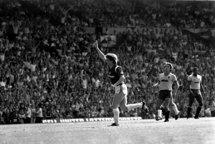Framed Print : Manchester United 1 v. Watford 1. August 1984 MF17-18-037 Framed Print : Manchester United 1 v. Watford 1. August 1984 MF17-18-037