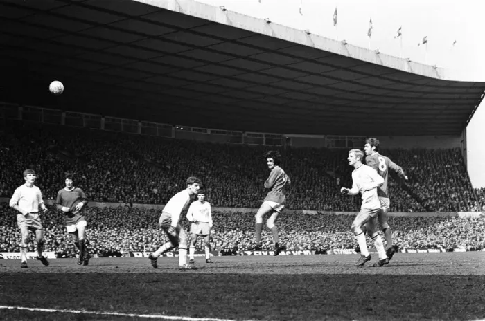 Framed Print : Manchester United 2-0 Burnley, Division One league match at Old Trafford Framed Print : Manchester United 2-0 Burnley, Division One league match at Old Trafford