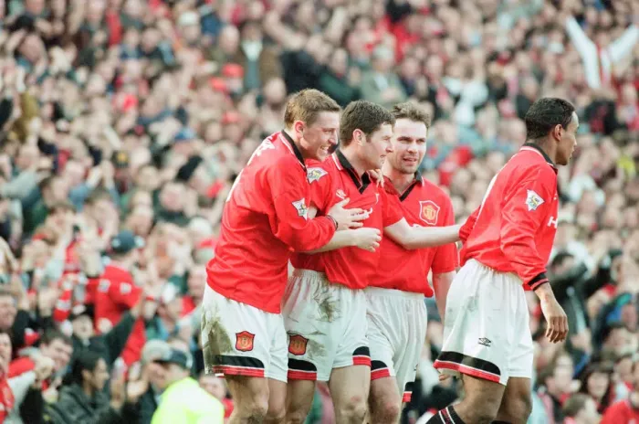 Framed Print : Manchester United 2-0 QPR, FA Cup Quarter Final match action, Old Trafford