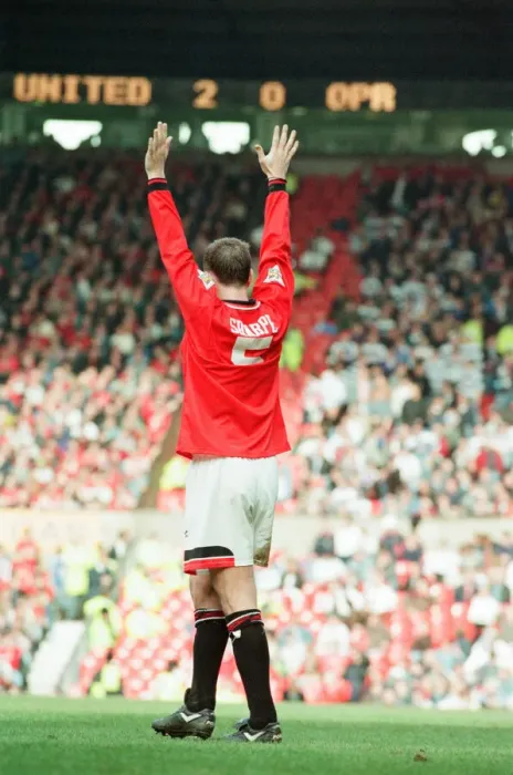 Framed Print : Manchester United 2-0 QPR, FA Cup Quarter Final match action, Old Trafford Framed Print : Manchester United 2-0 QPR, FA Cup Quarter Final match action, Old Trafford