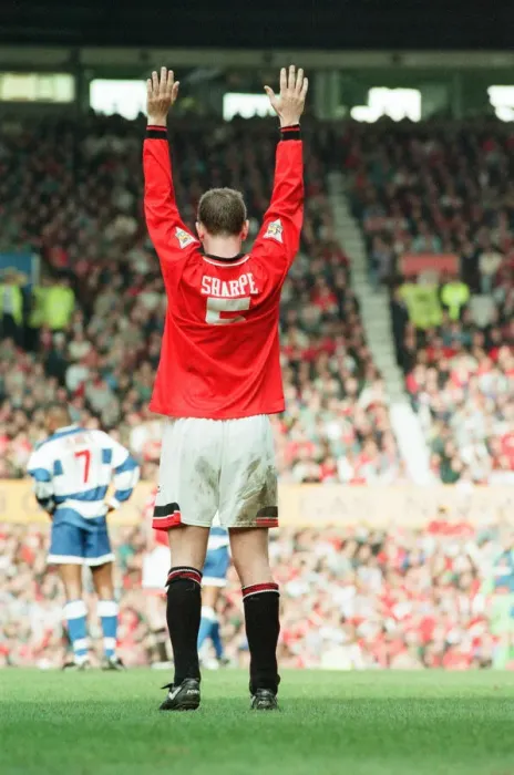 Framed Print : Manchester United 2-0 QPR, FA Cup Quarter Final match action, Old Trafford Framed Print : Manchester United 2-0 QPR, FA Cup Quarter Final match action, Old Trafford
