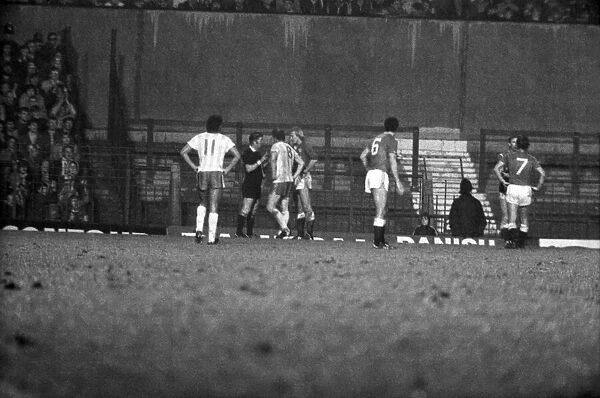 Manchester United 2 v. Norwich 0. December 1984 MF18-19-054
