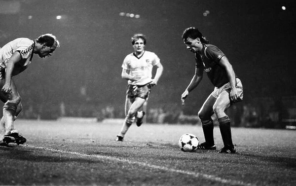 Manchester United 2 v. Norwich 0. December 1984 MF18-19-009