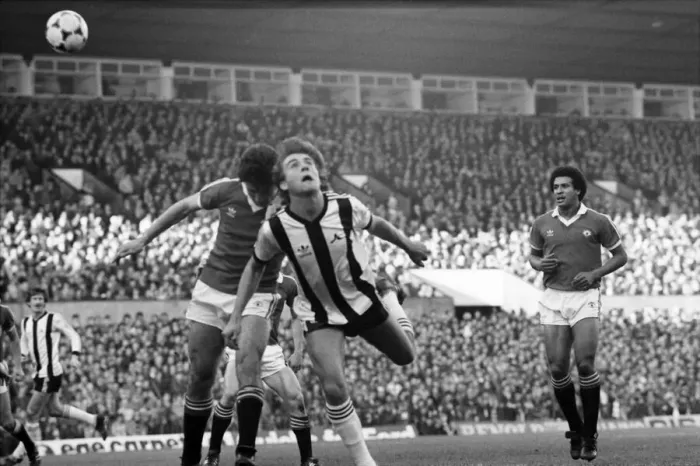 Framed Print : Manchester United 2 v. Notts. County 1. Division 1 Football. October 1981 MF04-12-102