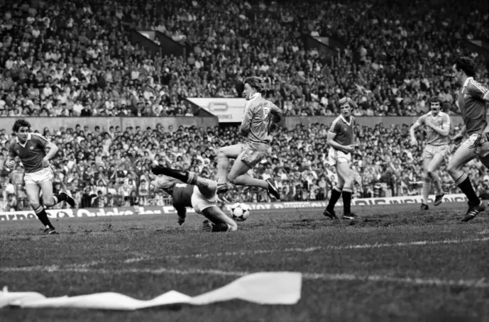 Framed Print : Manchester United 2 v. Stoke City 0. Division 1 Football. May 1982 MF07-02-033 Framed Print : Manchester United 2 v. Stoke City 0. Division 1 Football. May 1982 MF07-02-033