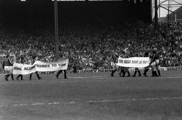 Framed Print : Manchester United 2 v. Stoke City 0. Division 1 Football. May 1982 MF07-02-004