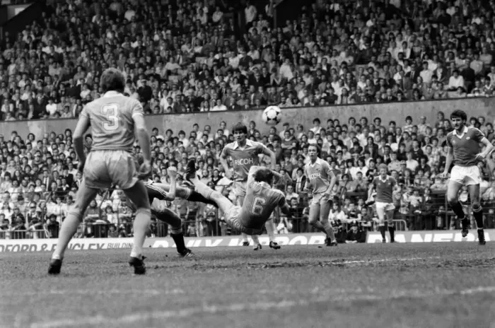Framed Print : Manchester United 2 v. Stoke City 0. Division 1 Football. May 1982 MF07-02-015 Framed Print : Manchester United 2 v. Stoke City 0. Division 1 Football. May 1982 MF07-02-015