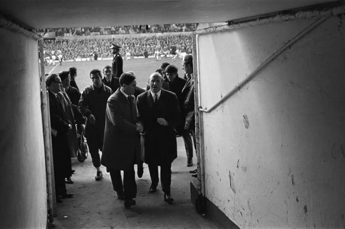 Framed Print : Manchester United 3-2 Leicester City, Division One match at Old Trafford Framed Print : Manchester United 3-2 Leicester City, Division One match at Old Trafford