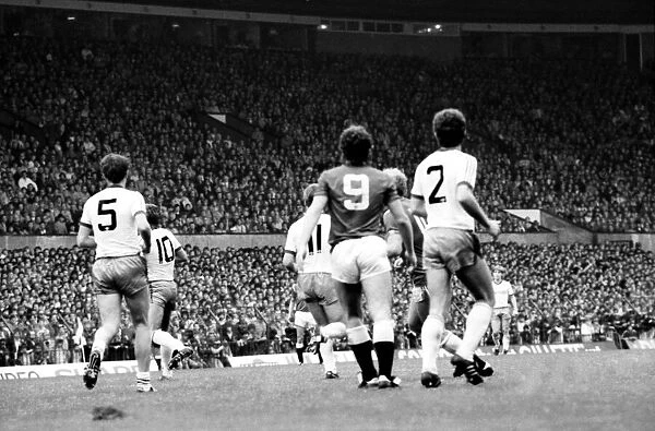 Manchester United 5 v. West Ham 1. October 1984 MF18-02-081