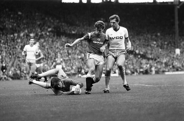 Manchester United 5 v. West Ham 1. October 1984 MF18-02-079