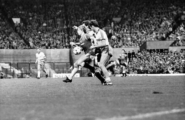 Manchester United 5 v. West Ham 1. October 1984 MF18-02-088