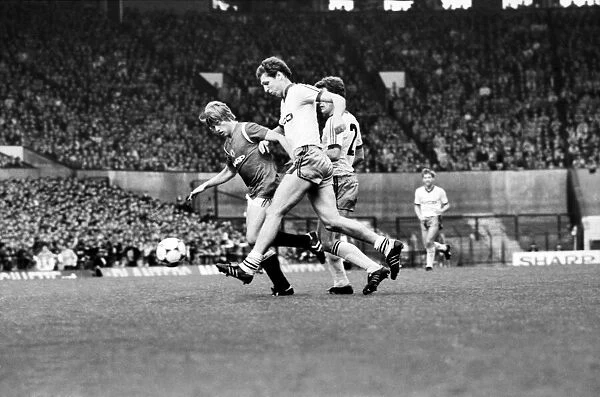 Manchester United 5 v. West Ham 1. October 1984 MF18-02-087