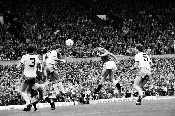 Manchester United 5 v. West Ham 1. October 1984 MF18-02-052