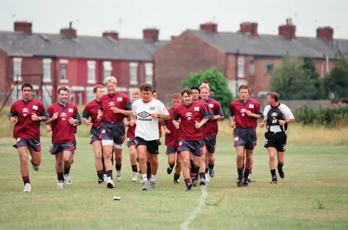 Framed Print : Manchester United in their first day of training. 13th July 1995