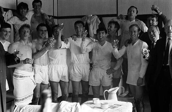 Manchester United Football Team celebrate winning the League Championship after their 6-1