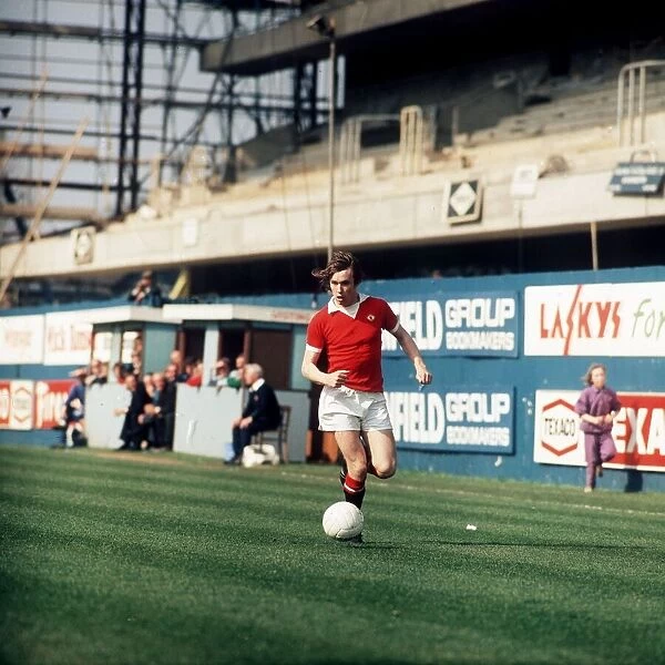 Manchester United footballer Gerry Daly in action. 30th March 1974