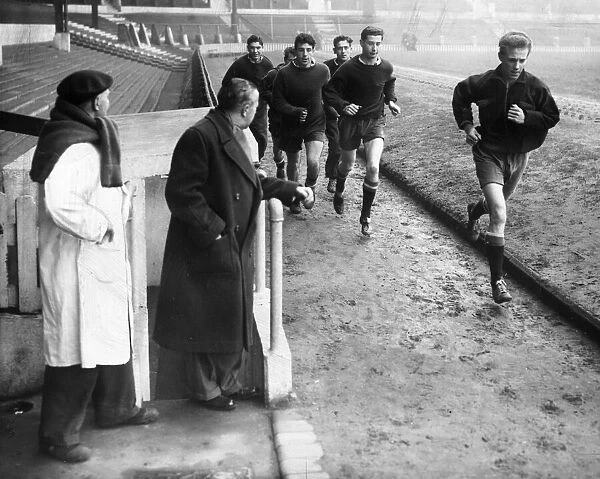 Manchester United. Light training session by Jimmy Murphy