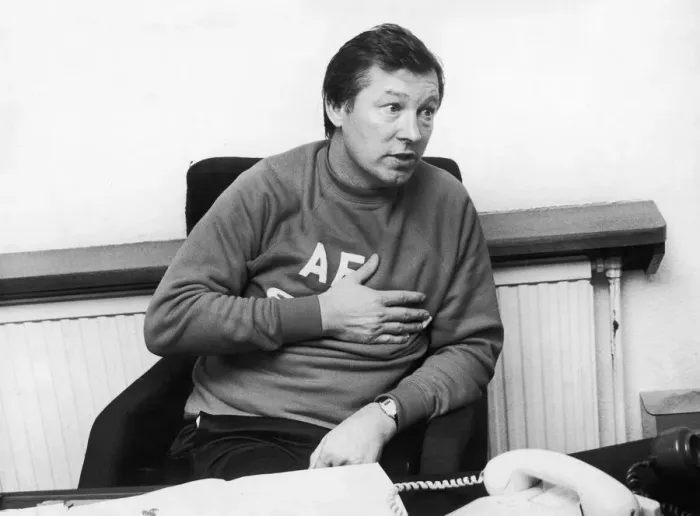 Framed Print : Manchester United manager Alex Ferguson in his office, November 1986