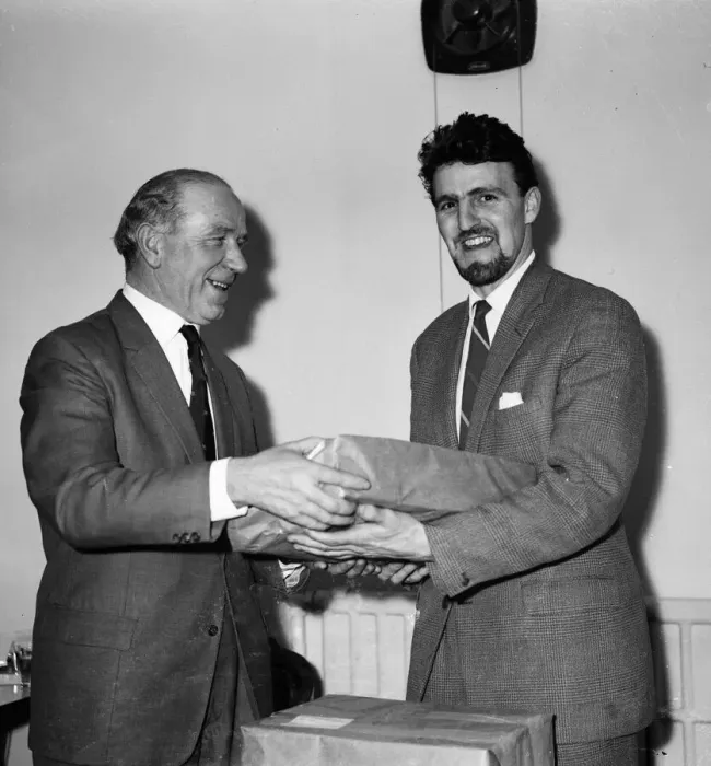 Framed Print : Manchester United manager Matt Busby and Coventry City manager Jimmy Hill exchange gifts Framed Print : Manchester United manager Matt Busby and Coventry City manager Jimmy Hill exchange gifts