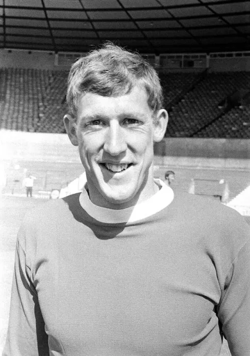 Framed Print : Manchester United player Alan Gowling at Old Trafford Circa 1971