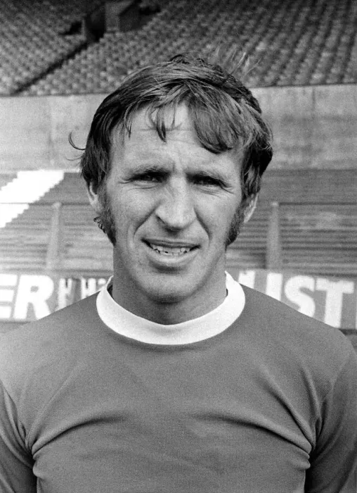 Framed Print : Manchester United player Pat Crerand at Old Trafford Circa 1971 Framed Print : Manchester United player Pat Crerand at Old Trafford Circa 1971