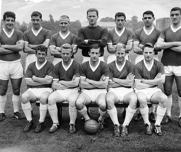 Manchester United pose for a team group photograph before the 1959 FA Cup Final