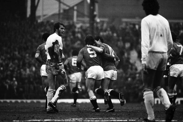 Manchester United v. Aston Villa. March 1985 MF20-12-035 The final score was a