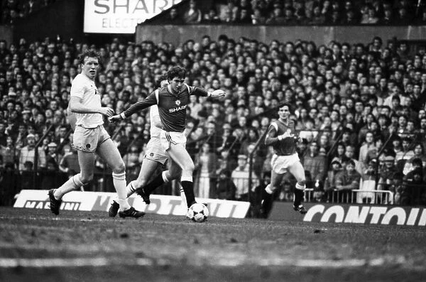 Manchester United v. Aston Villa. March 1985 MF20-12-038 The final score was a
