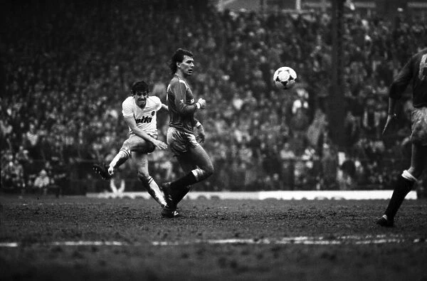 Manchester United v. Aston Villa. March 1985 MF20-12-027 The final score was a