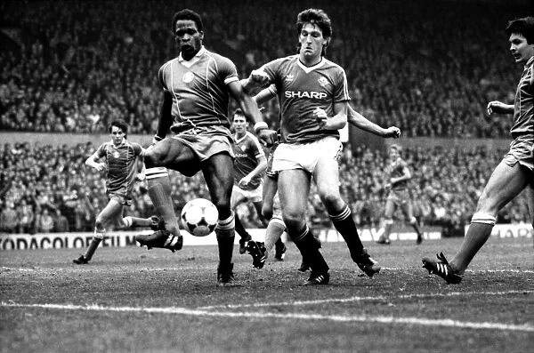 Manchester United v. Birmingham. April 1984 MF15-04-038 The final score was a one