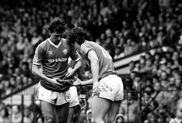 Manchester United v. Birmingham. April 1984 MF15-04-064 The final score was a one