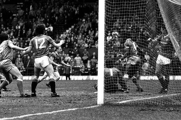 Manchester United v. Birmingham. April 1984 MF15-04-071 The final score was a one