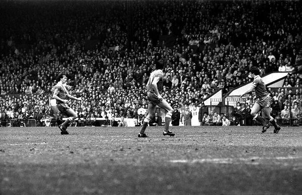Manchester United v. Birmingham. April 1984 MF15-04-041 The final score was a one