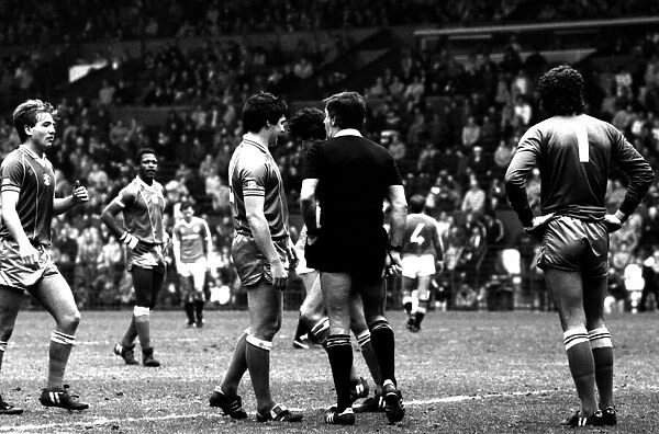 Manchester United v. Birmingham. April 1984 MF15-04-070 The final score was a one