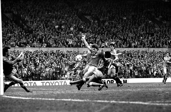Manchester United v. Birmingham. April 1984 MF15-04-032 The final score was a one
