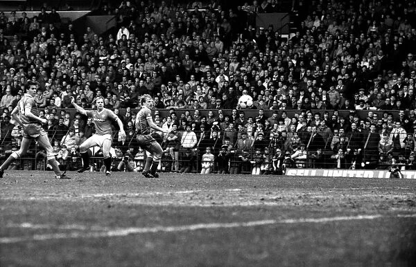 Manchester United v. Birmingham. April 1984 MF15-04-050 The final score was a one