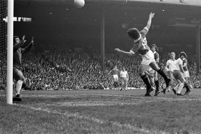 Framed Print : Manchester United v Blackpool, League Division Two, final score 4-0 to Manchester United